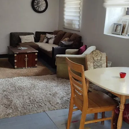 Tehnika 7 Street 公寓